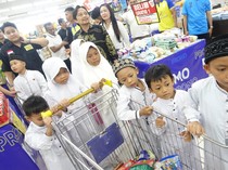 Berbagi Bersama Yatim dan Dhuafa di Hari Lahir Pancasila