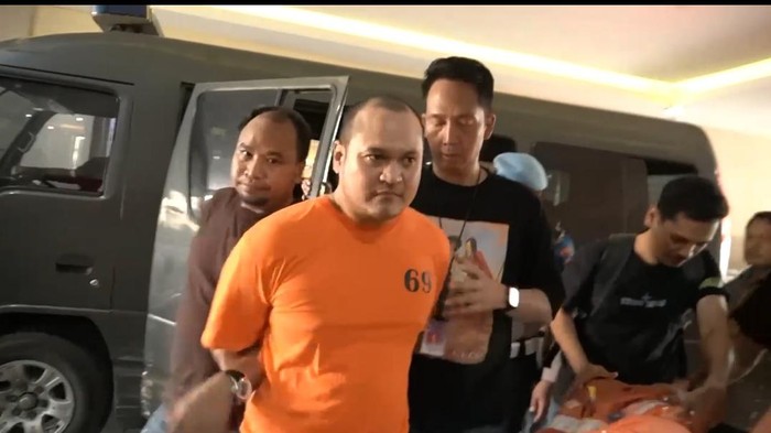 Buronan Kelas Kakap Thailand Ditangkap di Bali dengan Pakaian Penjara