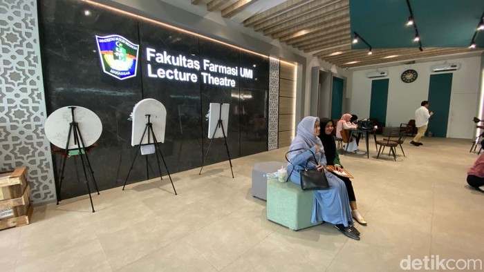 Fakultas Farmasi UMI Makassar