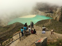Suhu Danau Kelimutu Meningkat, Bau Belerang Tercium Menyengat