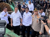 Momen Menteri Trenggono Blusukan ke Tual