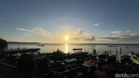 Perjalanan Trenggono akan dilanjut esok harinya ke Desa Benjina, Maluku, dalam rangka peluncuran modeling PIT. Dalam proses implementasi model PIT di zona 3, total ada sebanyak 187 kapal yang sebelumnya menyetor ikan ke zona 6 Jakarta, kini telah disinergikan untuk menjaring dan menyetor ikan di Tual dan Kepulauan Aru. Diestimasikan transaksi bisa dihasilkan Rp 48,4 miliar per bulan.