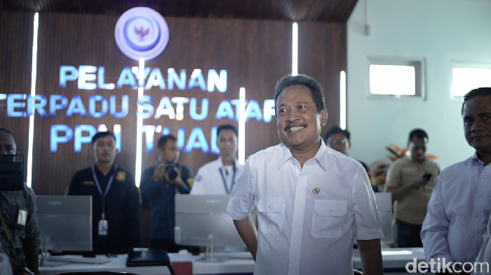 Momen Menteri Trenggono Blusukan ke Tual