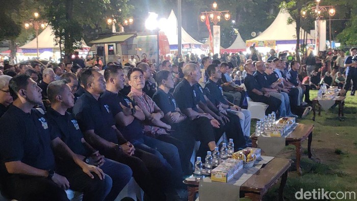 Sandiaga Uno dan Wali Kota Solo Gibran Rakabuming Raka mengakhiri Closing Ceremony SGS di Balai Kota Solo, Minggu (2/6/2024).