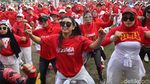 Semringah ibu-Ibu Zumba Bareng di Daihatsu Kumpul Sahabat