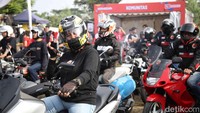 Konvoi motor juga ikut meramaikan rangkaian acara.