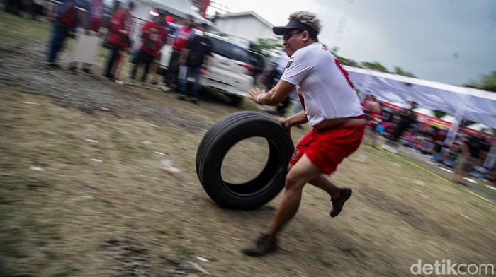 Seru-seruan Games Antar-klub di Daihatsu Kumpul Sahabat Bandung Seru-seruan Games Antar-klub di Daihatsu Kumpul Sahabat Bandung