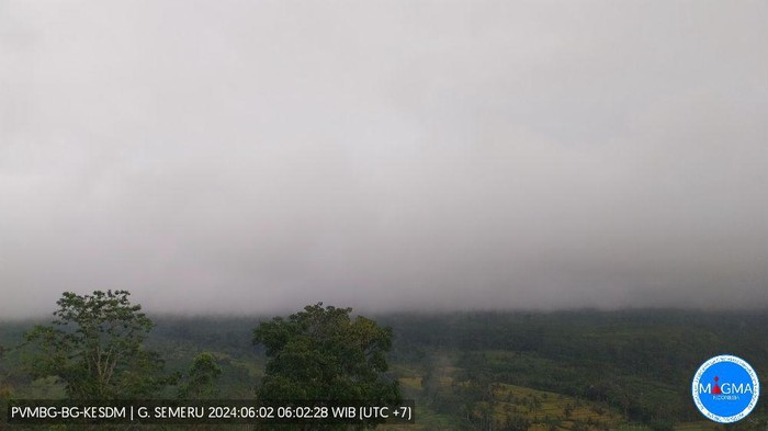 Visual Gunung Semeru pagi ini