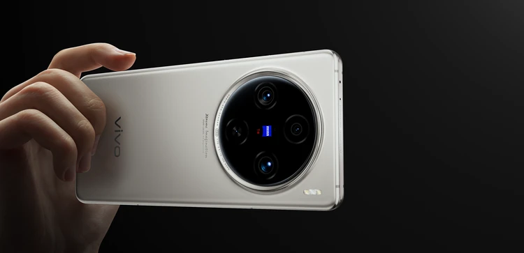 Vivo X100s