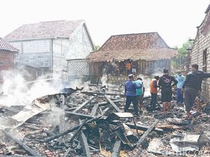 Gegara Bara Sekam, Rumah-Uang Ratusan Juta-4 Sapi Terbakar di Lamongan