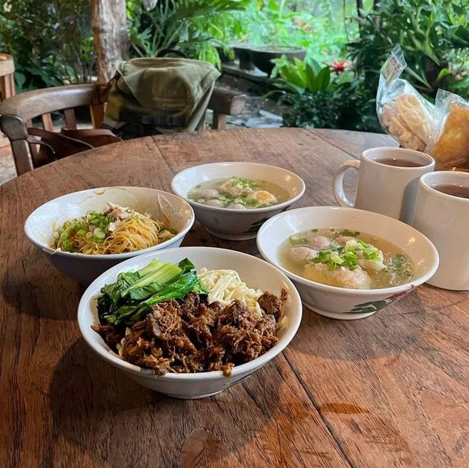 5 Restoran  Rumah Joglo yang Wajib Disambangi di Bandung