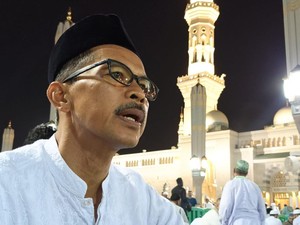 Dulu PKL, Kini Alizar Punya 16 Kios Pakaian Dalam Perempuan