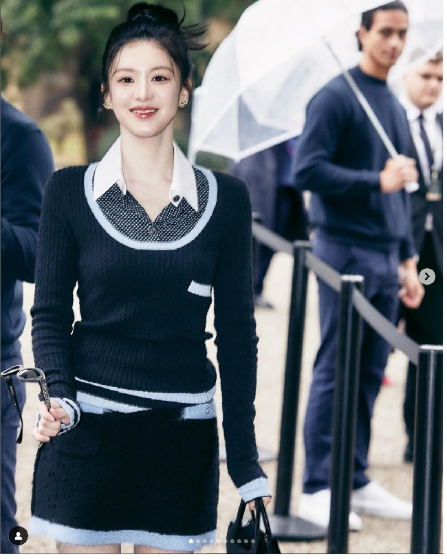 Posisi kedua artis wanita Korea terlaris endorsement ada Go Yoon Jung. Aktris 28 tahun ini mencuri perhatian lewat aktingnya dalam sederet drama Korea populer seperti Sweet Home, Law School hingga Moving. Foto: Instagram