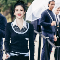 Posisi kedua artis wanita Korea terlaris endorsement ada Go Yoon Jung. Aktris 28 tahun ini mencuri perhatian lewat aktingnya dalam sederet drama Korea populer seperti Sweet Home, Law School hingga Moving. Foto: Instagram