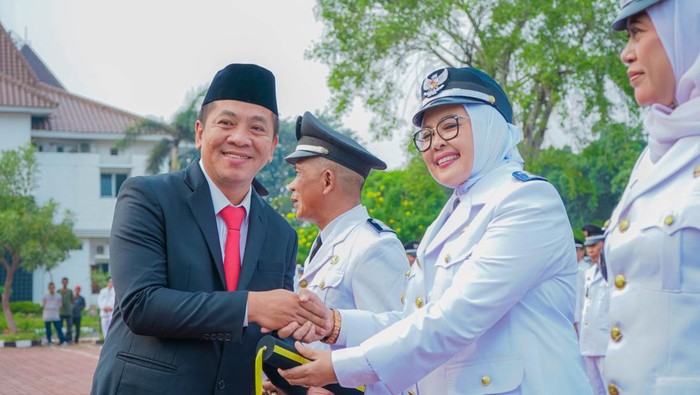 Bupati Karawang
