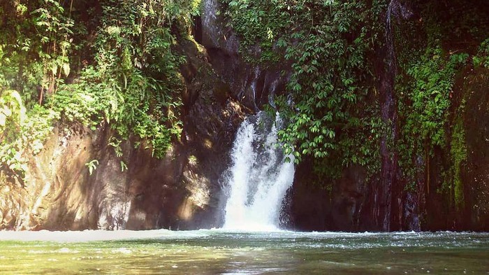 Foto: Air Terjun Sampuren Putih (Instagram/visit_sibolangit)