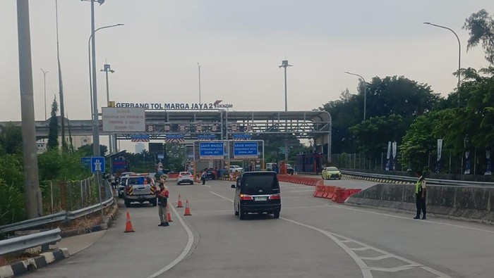 Gangguan Listrik Sementara Melumpuhkan Operasional Gerbang Tol Margajaya 2 Becakayu