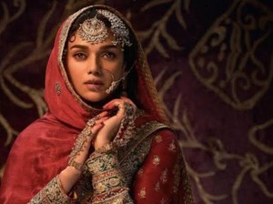 Heeramandi dan Sukses Pertama Sang Sutradara di Netflix