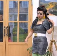 Tak hanya penonton, host lain yang ada di lokasi tersebut juga ikut ngakak melihat aksi Hesti. Foto: Instagram/@bts_trans7