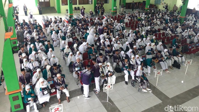 Jemaah calon haji Embarkasi Solo di Asrama Haji Donohudan Boyolali. Foto diambil pada 11 Mei 2024.
