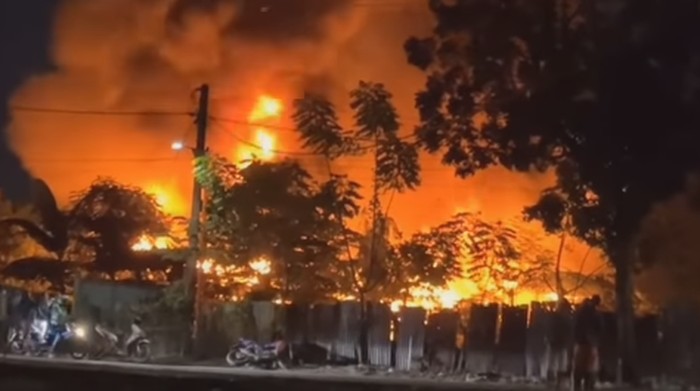 Kebakaran di Jalan Aroeppala, Makassar, Sulsel.