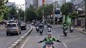 Tutorial terbang. Foto: X/txtdarigajelas  