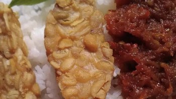 Makan ikan dulu, slur. Foto: X/txtdarigajelas