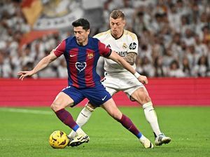 Lewandowski Belum Berencana Ikuti Toni Kroos Pensiun