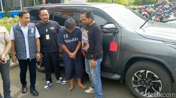 Mahasiswa kedokteran di Semarang diamankan usai membawa kabur mobil temannya, Senini (3/6/2024).