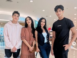 Gaya Maudy Koesnaedi & Diah Permatasari Hangout Bareng 2 Putra Gantengnya