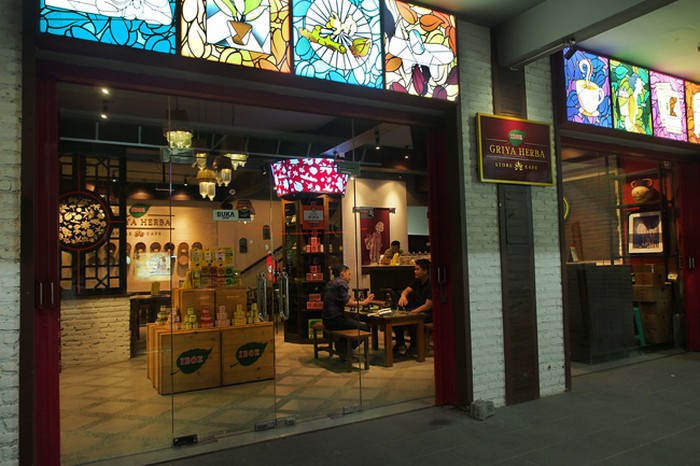 Menilik Iboe Griya Herba