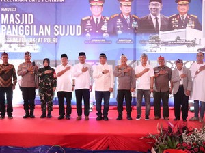 Kabaintelkam-As SDM Hadiri Peletakan Batu Pertama Masjid Panggilan Sujud Sespim