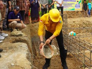 Bupati Sijunjung Puji Perjuangan Andre Rosiade Bangun BTS di Koto Tuo