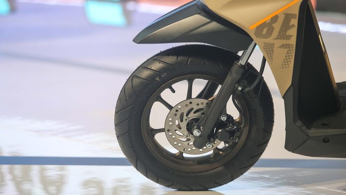 PT Astra Honda Motor (AHM) meluncurkan All New Honda BeAT series terbaru melalui sentuhan desain compact teranyar dan beragam fitur canggih yang menambah kenyamanan serta keamanan berupa Smart key dan Alarm dalam menemani aktivitas sehari-hari.