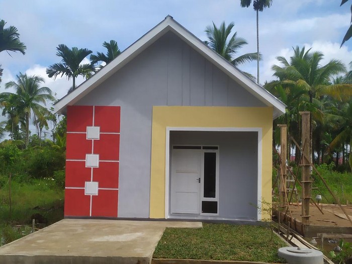 Tampilan depan rumah di Perumahan Kencana Residence