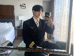 Potret Pilot Korean Air yang Ketampanannya Viral, Bikin Wanita Jatuh Hati