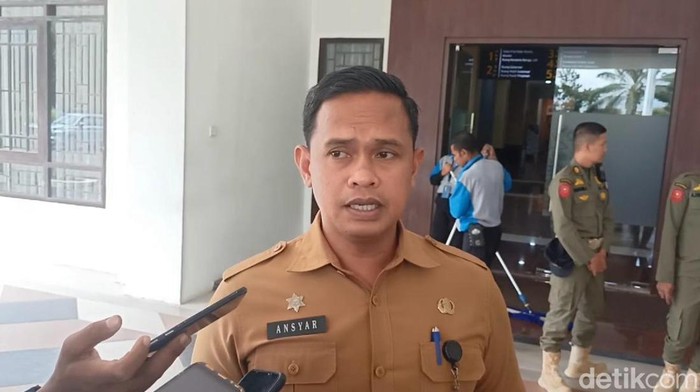 Plt Kepala Kesbangpol Sulsel Ansyar.
