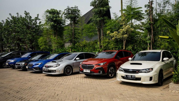 Subaru Indonesia Club (SIC) menggelar kongkow dan turing singkat Jakarta-Sentul tepat di Hari Lahir Pancasila. Begini keseruannya.

Sedikitnya 60 mobil dan 80 peserta yang ikut turing singkat 100km, Jakarta-Sentul dilanjutkan dengan acara Social Brunch.