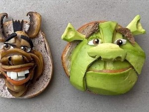 Lucu! Netizen Ini Bikin Roti Topping Buah Bentuk Shrek