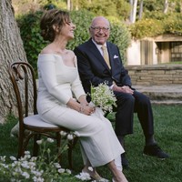 Elena diketahui merupakan seorang pensiunan pakar biologi molekuler. Usianya 67 tahun, atau 26  tahun lebih muda dari Rupert yang kini berusia 93. (Foto: News Corp. via AP)