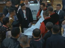 Hakim MK Minta KPU Buka Kotak Suara di Sidang Pileg: Kejadian Langka Ini