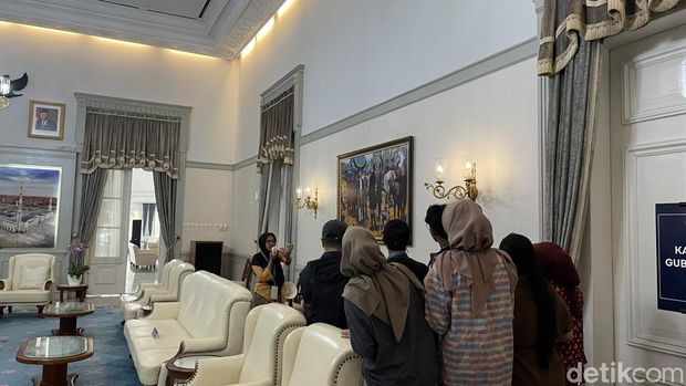 Wisata di Gedung Pakuan