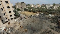 Perkiraan itu berdasarkan pada citra satelit yang diambil pada 3 Mei tahun ini dan dibandingkan dengan citra satelit yang diambil pada Mei 2023. Angka itu juga didasari pada pemantauan citra satelit di jalur Gaza pada September 2023 dan 15 Oktober 2023 atau sepekan setelah serangan Hamas yang memicu serangan balasan Israel ke Gaza. 