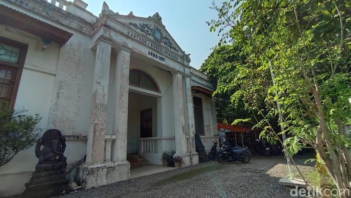 Bangunan Bondo Loemakso yang sudah menjadi milik perseorangan dijual di akun jual beli.