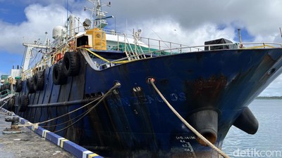 Begini Jeroan Kapal Asal China yang Maling Ikan di Laut RI
