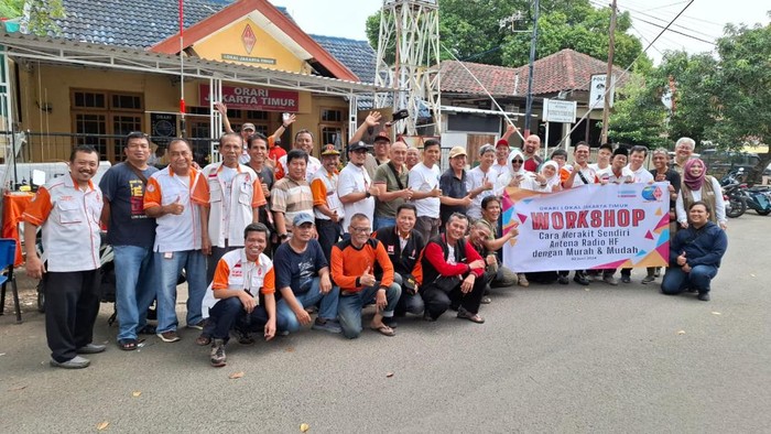 Belajar merakit antena radio HF di komunitas radio amatir