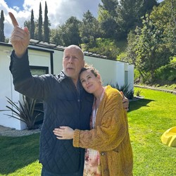 Melawan Musuh Tak Kasat Mata, Bruce Willis dan Tragisnya Ingatan yang Hilang