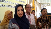 Intip Garasi Bupati Pekalongan yang Kena OTT KPK