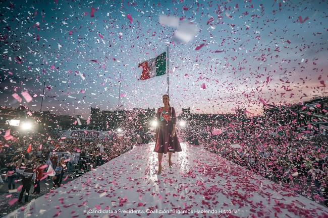Politikus sekaligus ahli fisika yang berusia 61 tahun tersebut pun menjadi presiden wanita pertama Meksiko. Claudia Sheinbaum akan menggantikan Andres Manuel Lopez Obrador yang merupakan mentor populisnya. Foto: Instagram Claudia Sheinbaum