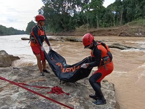 Sopir Truk Batu Bara yang Tenggelam di Sungai Ogan Ditemukan Tewas